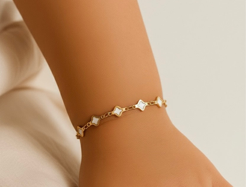 Clover Link Bracelet