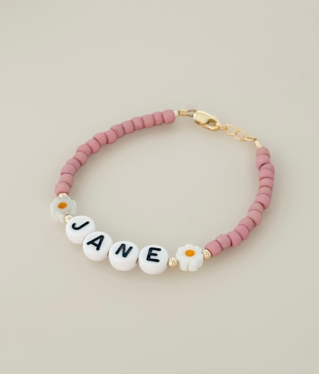 Personalized Name Bracelet – Daisy Beaded Bracelet for Kids &amp; Moms | Custom Gift