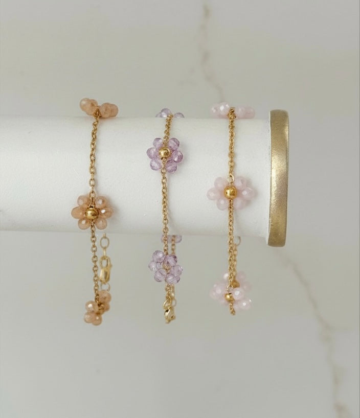 Dainty Floral Chain Bracelet – 14k Gold-Filled (Hypoallergenic)