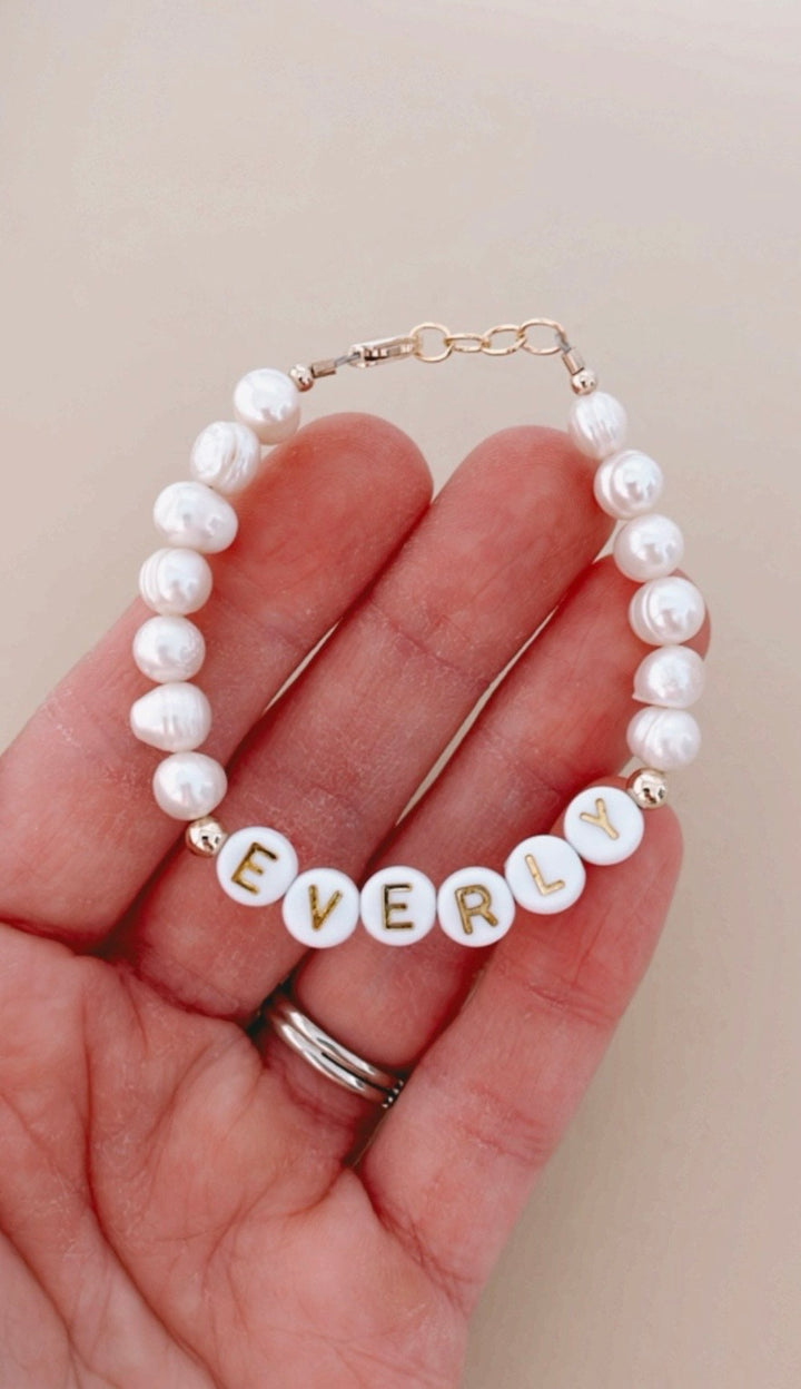 Personalized Pearl Name Bracelet – Custom Gold Filled Letter Bracelet for Girls, Moms &amp; Kids