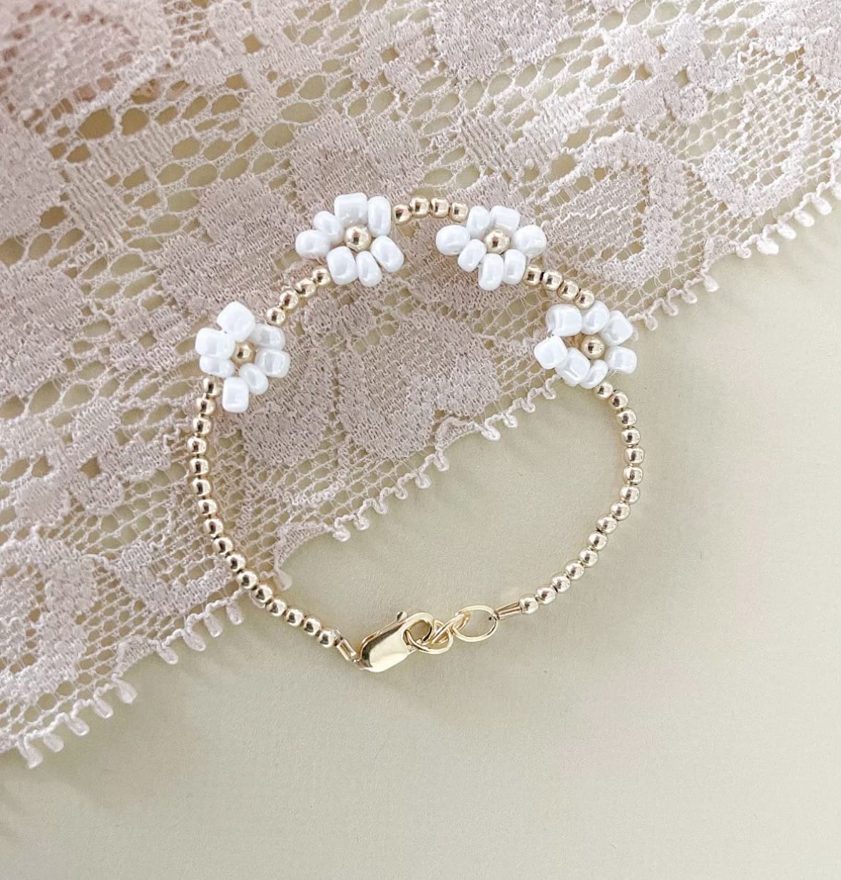 Daisy Bracelet