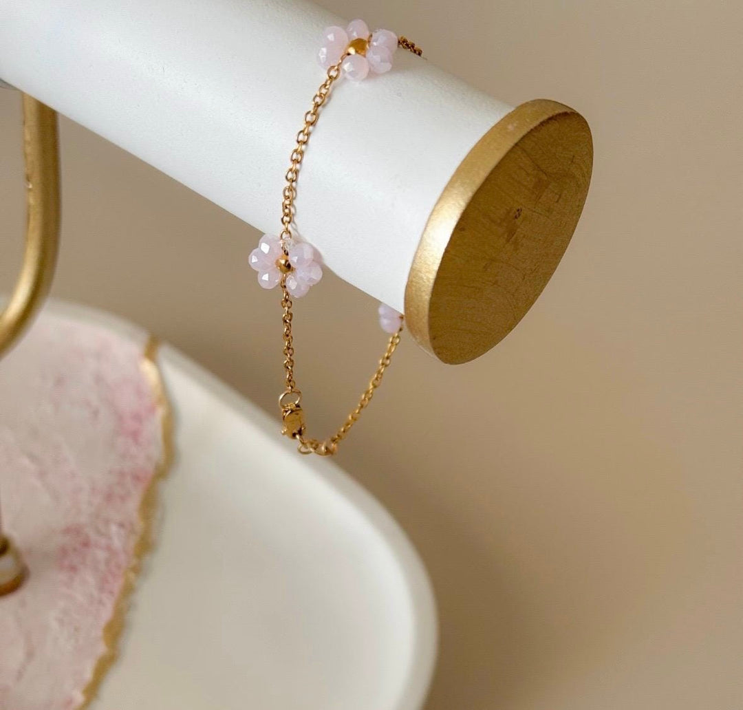 Gold Flower Chain Bracelet – Matching Mom and Daughter Jewelry