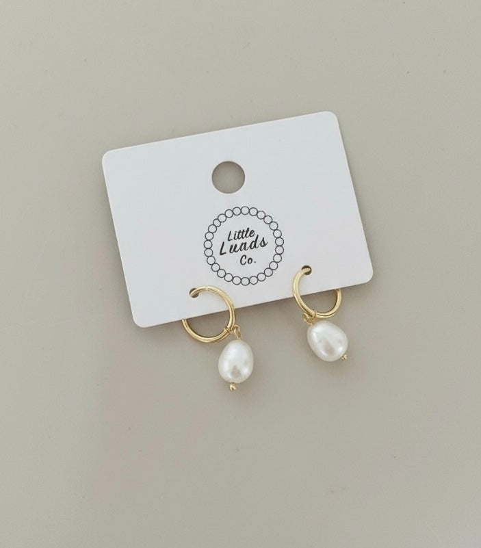 Freshwater pearl dainty dangle hoops