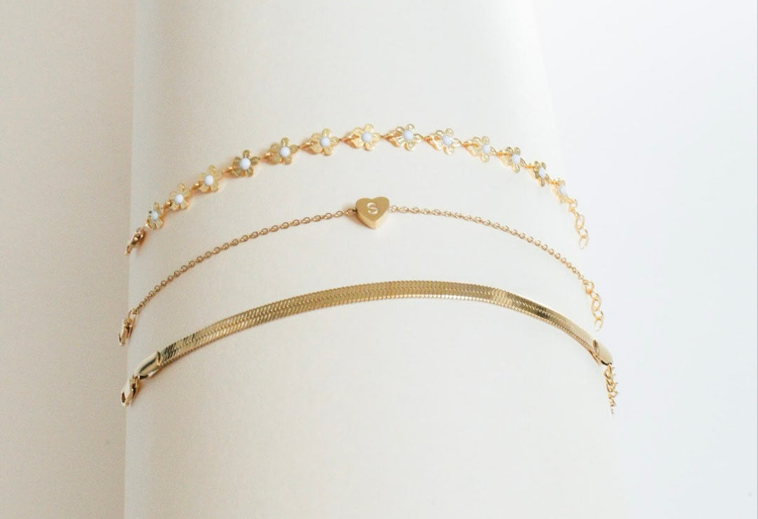 Personalized Initial Heart Bracelet – 14k Gold Filled Dainty Chain