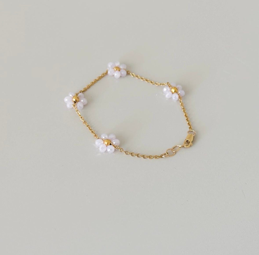 Gold Flower Chain Bracelet – Matching Mom and Daughter Jewelry