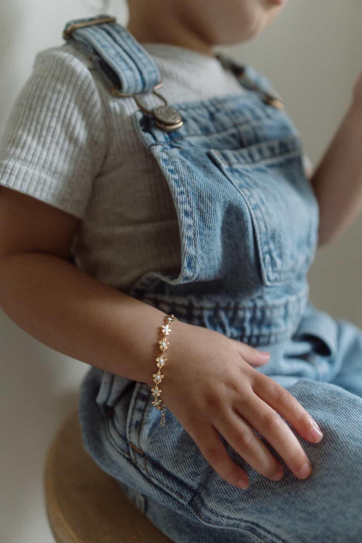 Gold Daisy Chain Bracelet