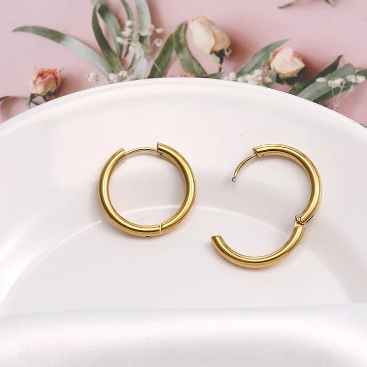 Gold 10mm hoop earrings