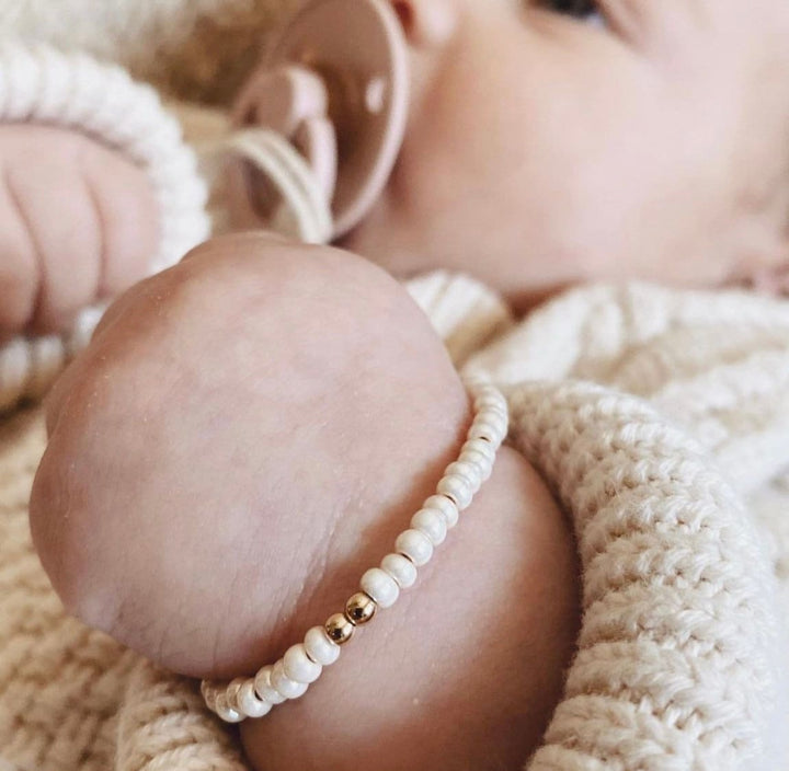 Cream layer bracelet