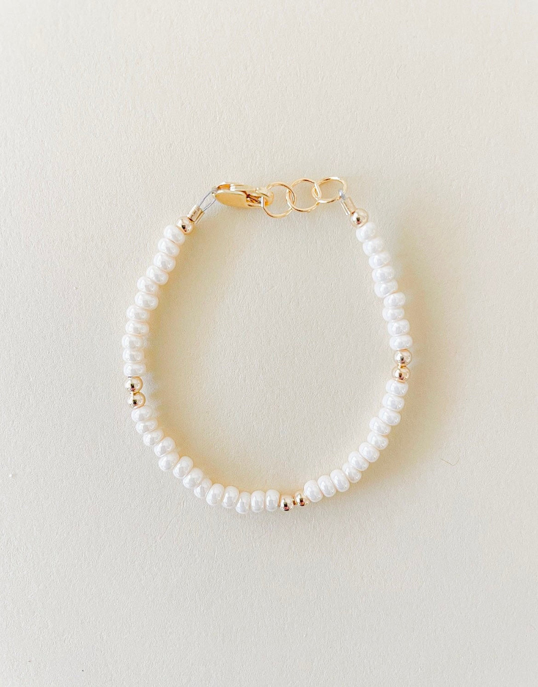 Cream layer bracelet